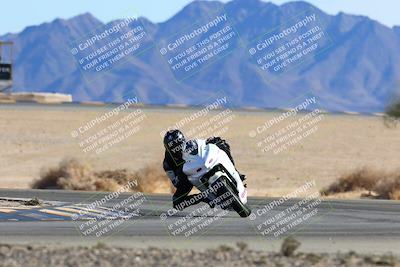 media/Jan-08-2022-SoCal Trackdays (Sat) [[1ec2777125]]/Turn 4 (1145am)/